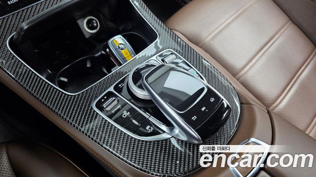 Mercedes-Benz E-Class 2018 — photo 22