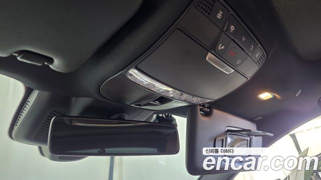 Mercedes-Benz E-Class 2018 — photo 30