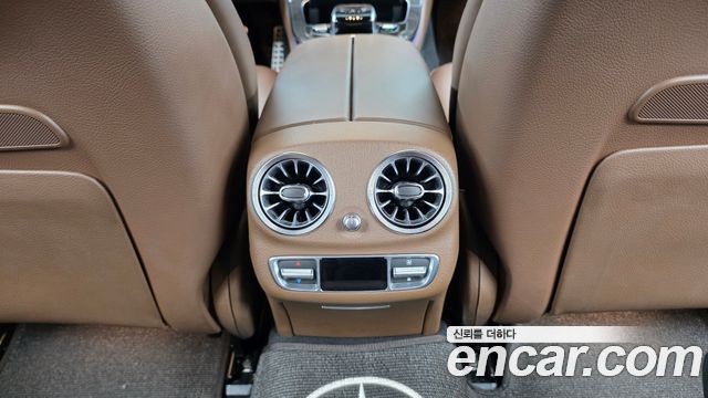 Mercedes-Benz E-Class 2018 — photo 31