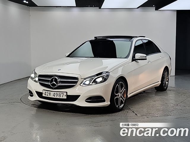 Mercedes-Benz E-Class 2016 — photo 1