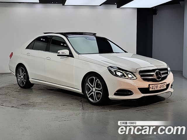 Mercedes-Benz E-Class 2016 — photo 2
