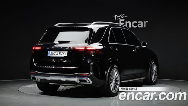 Mercedes-Benz GLE-Class 2023 — photo 2