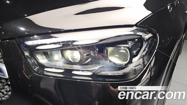 Mercedes-Benz GLE-Class 2023 — photo 8
