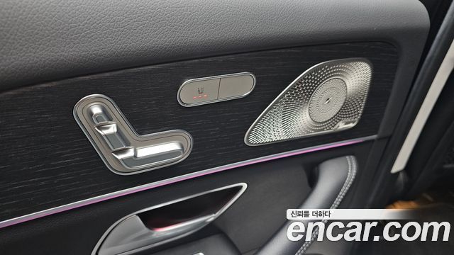 Mercedes-Benz GLE-Class 2023 — photo 33