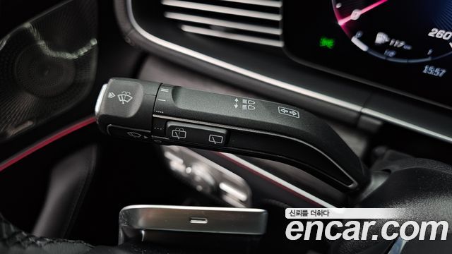 Mercedes-Benz GLE-Class 2023 — photo 34