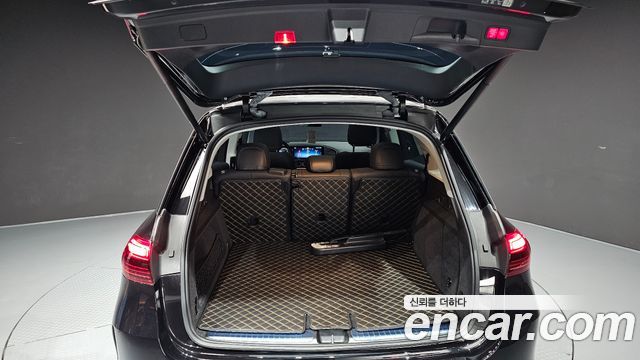 Mercedes-Benz GLE-Class 2023 — photo 37