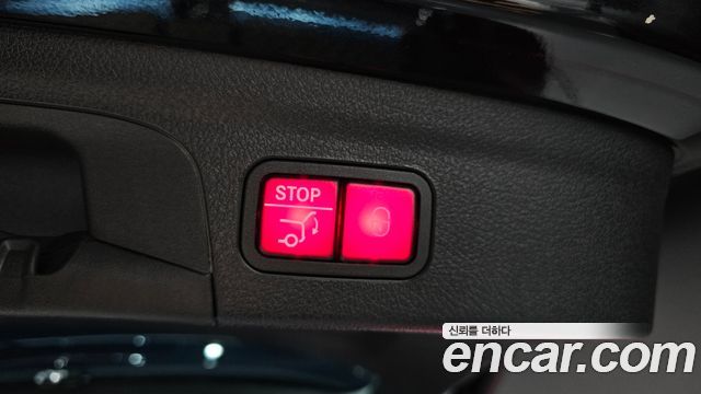 Mercedes-Benz GLE-Class 2023 — photo 38