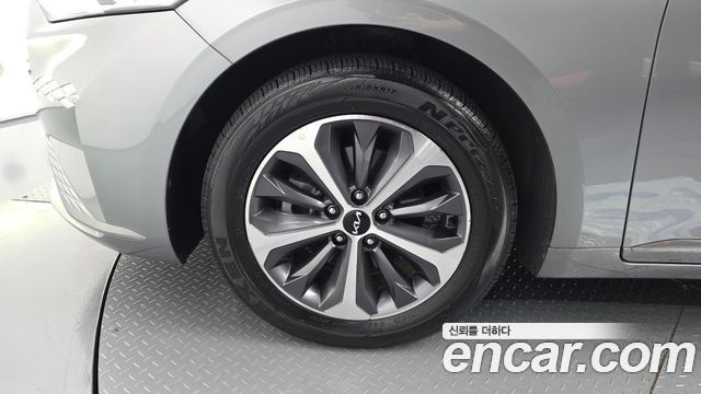 Kia K8 2023 — photo 7