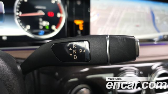 Mercedes-Benz S-Class 2016 — photo 9