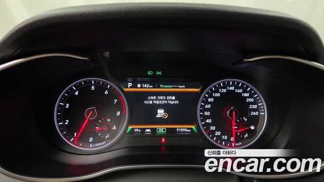 Genesis G70 2019 — photo 11