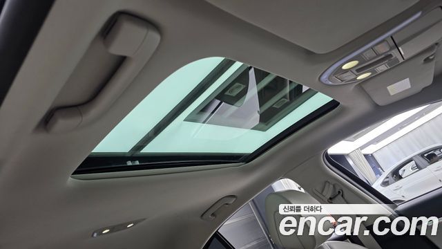 Genesis G70 2019 — photo 23