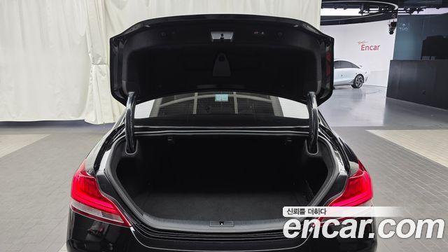 Genesis G70 2019 — photo 26