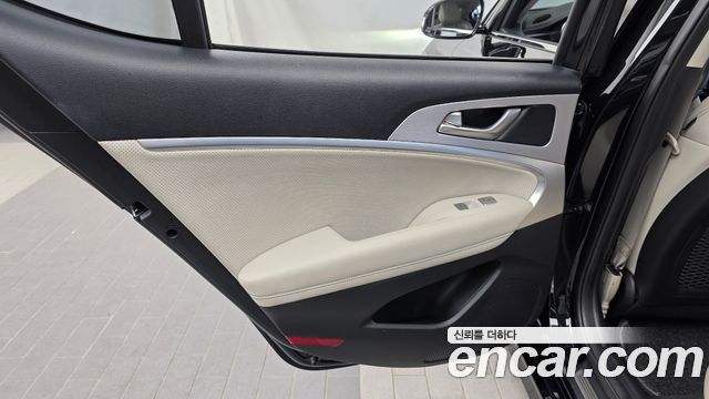 Genesis G70 2019 — photo 15