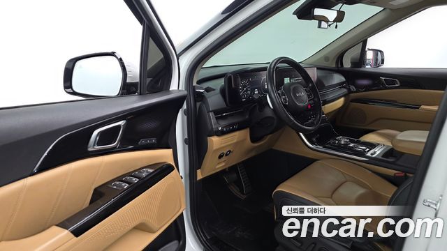 Kia Canival 2022 — photo 11