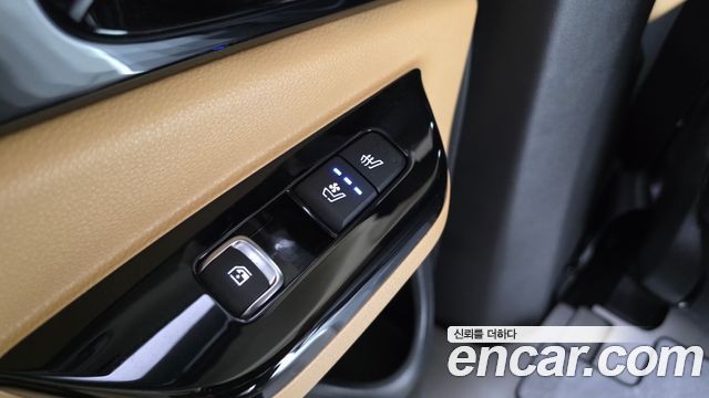 Kia Canival 2022 — photo 19