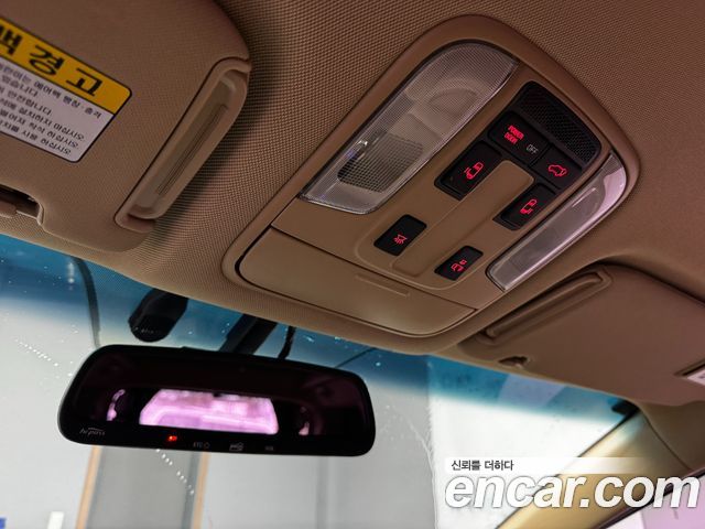 Kia Canival 2016 — photo 16