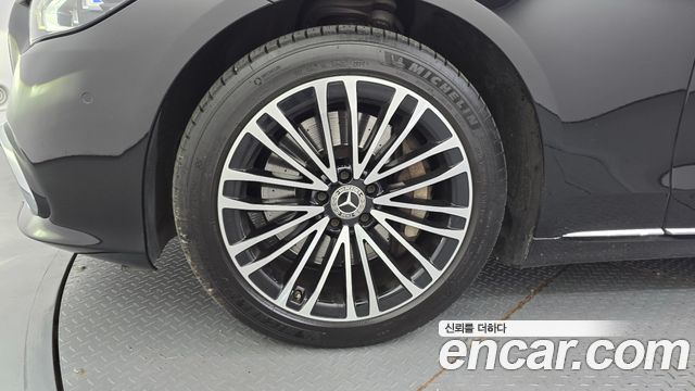 Mercedes-Benz S-Class 2022 — photo 5