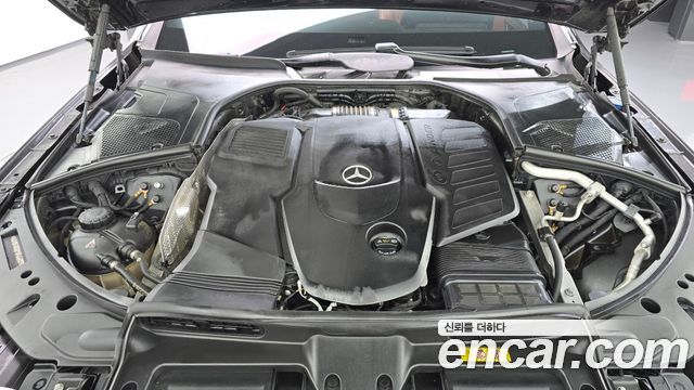 Mercedes-Benz S-Class 2022 — photo 6