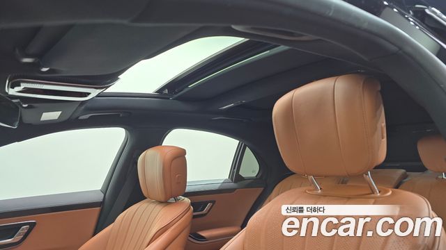 Mercedes-Benz S-Class 2022 — photo 23