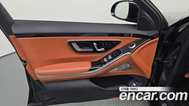 Mercedes-Benz S-Class 2022 — photo 14