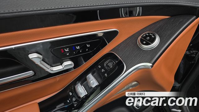 Mercedes-Benz S-Class 2022 — photo 29