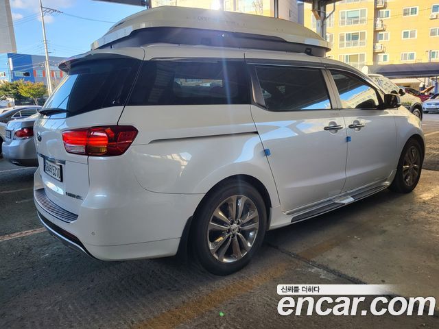 Kia Canival 2016 — photo 5