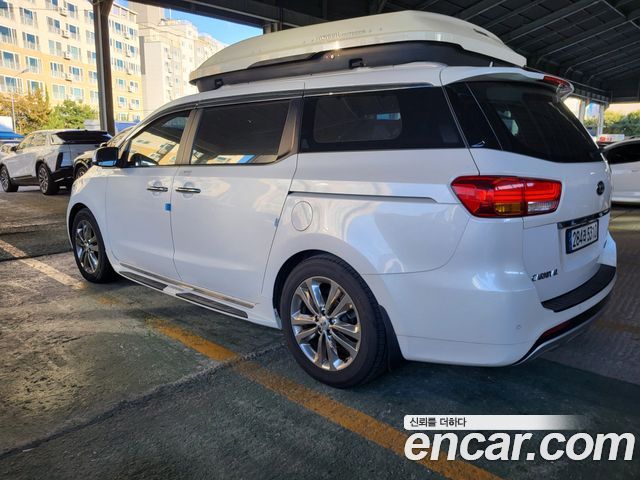 Kia Canival 2016 — photo 6