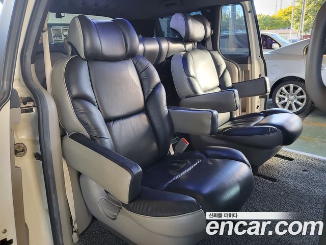 Kia Canival 2016 — photo 11