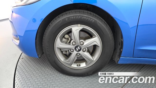 Hyundai AVANTE 2016 — photo 5