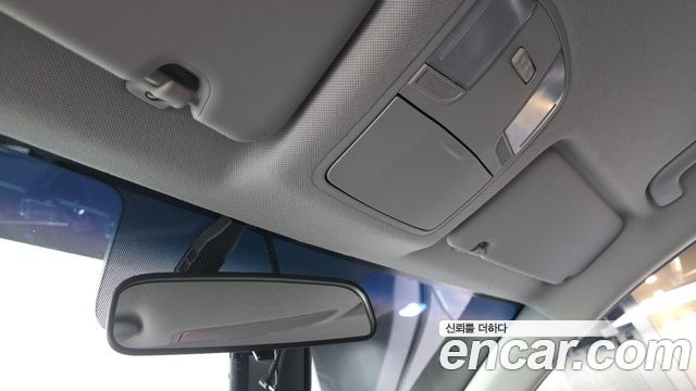 Hyundai AVANTE 2016 — photo 25