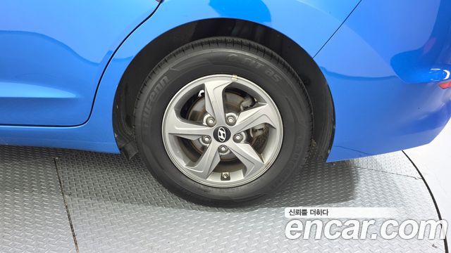 Hyundai AVANTE 2016 — photo 7