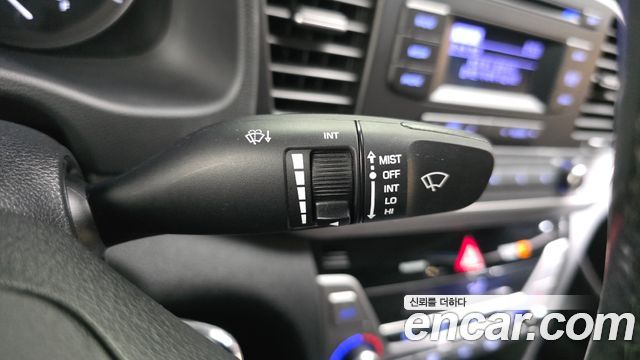 Hyundai AVANTE 2016 — photo 28