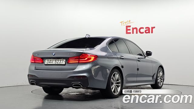 BMW 5-Series 2017 — photo 2