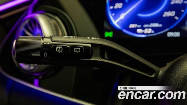 Mercedes-Benz EQE 2024 — photo 18
