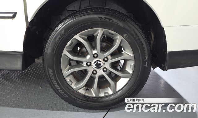 KG Mobility KORANDO 2015 — photo 5