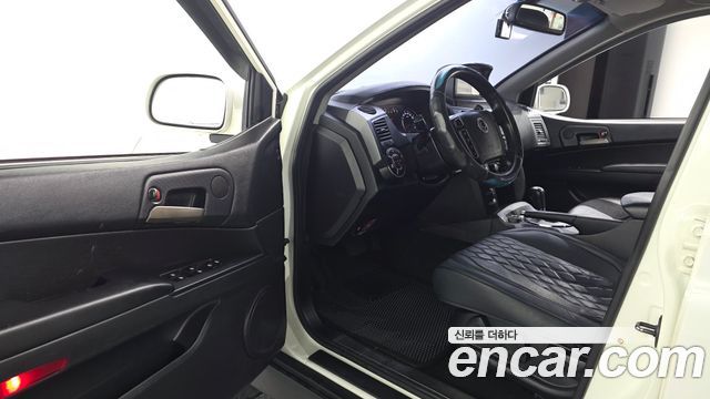 KG Mobility KORANDO 2015 — photo 13