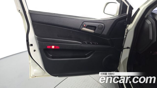KG Mobility KORANDO 2015 — photo 14