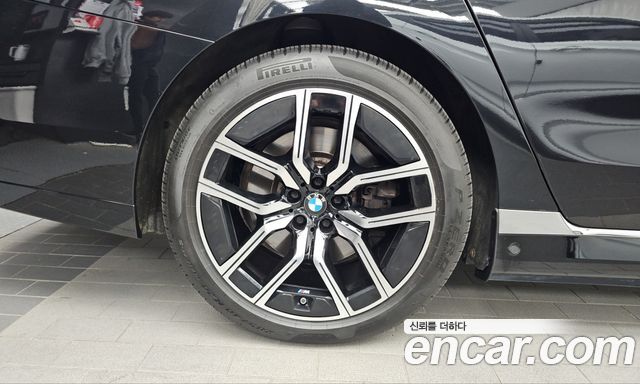 BMW i7 2024 — photo 5
