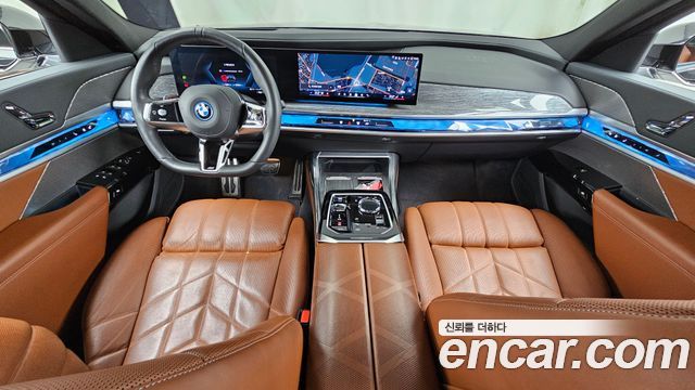 BMW i7 2024 — photo 10