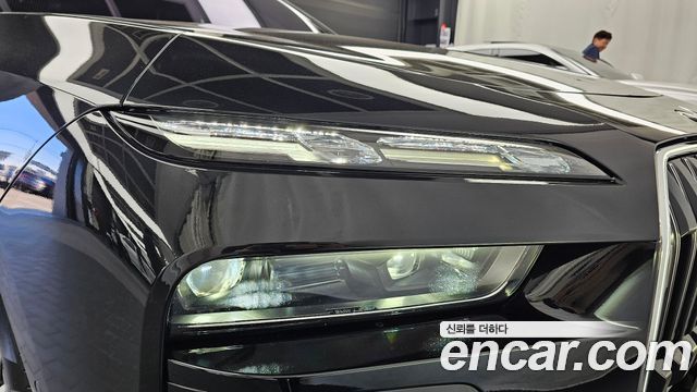 BMW i7 2024 — photo 8