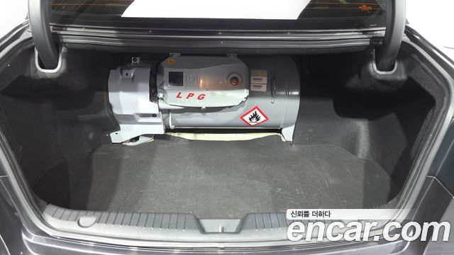 Kia K7 2013 — photo 20