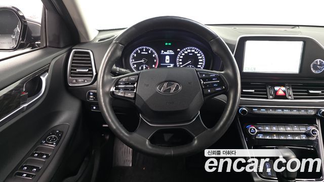 Hyundai Grandeur 2017 — photo 12