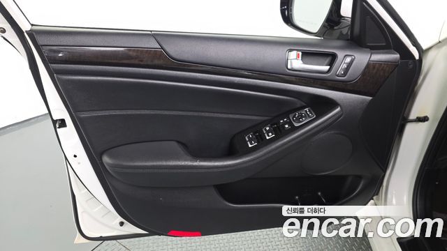 Kia K7 2013 — photo 14