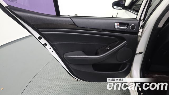 Kia K7 2013 — photo 15