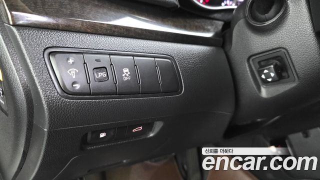 Kia K7 2013 — photo 27