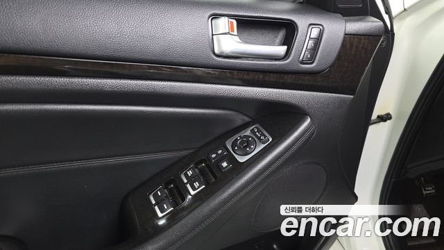 Kia K7 2013 — photo 28