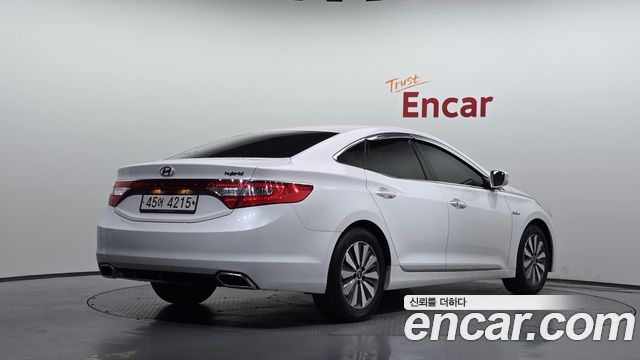 Hyundai Grandeur 2016 — photo 2