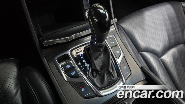 Hyundai Grandeur 2016 — photo 12