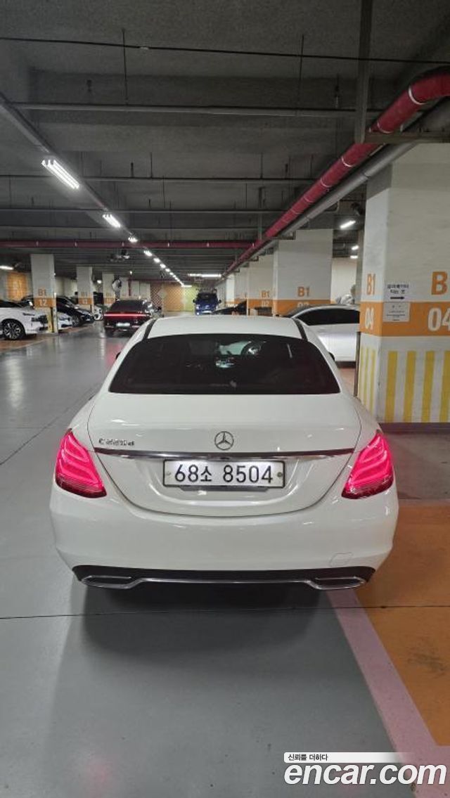 Mercedes-Benz C-Class 2016 — photo 3