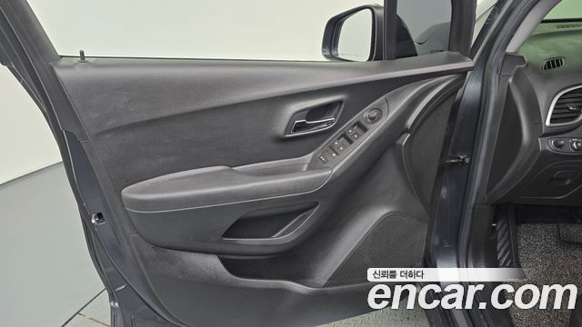 Chevrolet Korea Trax 2018 — photo 14
